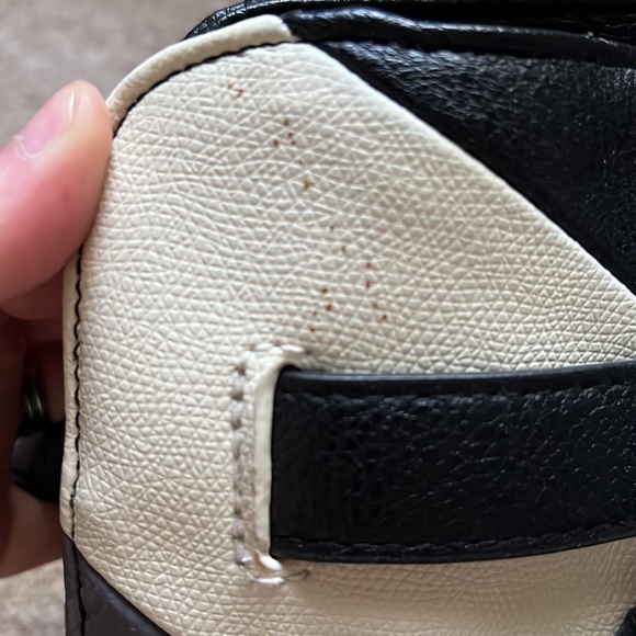 Handbag - Picture 9 of 9